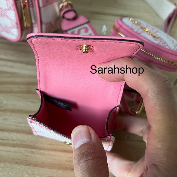 🌼Michael Kors Purse - Picture 9 of 16